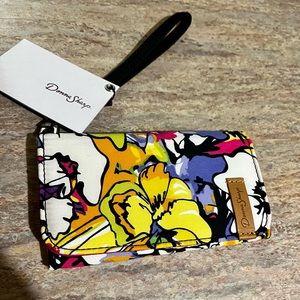 NWT Donna Sharp Sashay cell phone wristlet